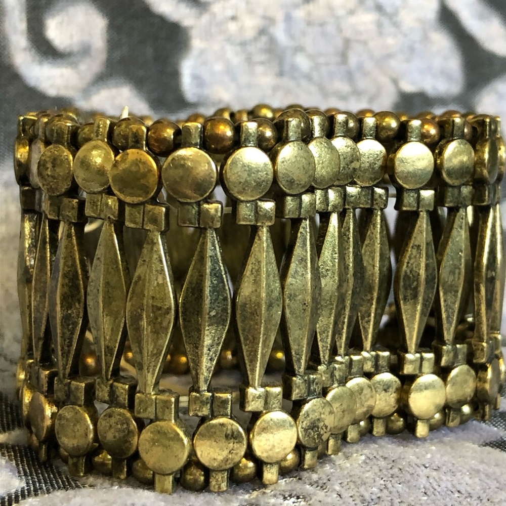 Metal bracelet